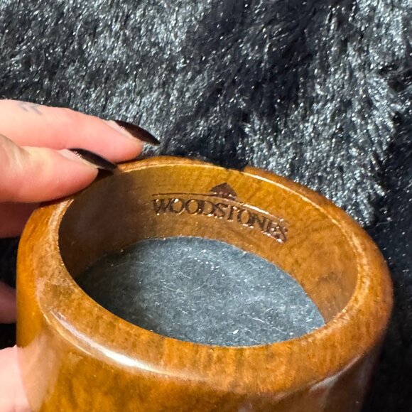 Woodstone Wood & Agate Round Trinket Box Hand Painted  Floral Design Lid - Picture 5 of 6